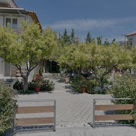 Ktima Klimentini Apartment Vivári Exterior foto
